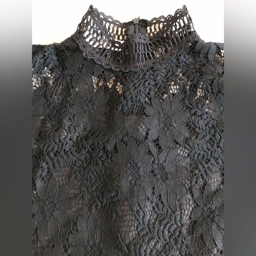 Beautiful Black Lace Top with Ruffle Sleeves By SHIRELY Size Medium - Picture 14 of 16